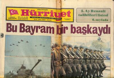 Hürriyet Gazetesi 30 Ekim 1975 - Şah İçin Bir Araya Gelen Ecevitler İle Demireller Arasında Sessizlik Vardı GZ119208 - 1