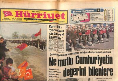 Hürriyet Gazetesi 30 Ekim 1979 - Zeki Müren Televizyonda Her Zaman Görünen Bir Sanatçı Değildir GZ76286 - 1