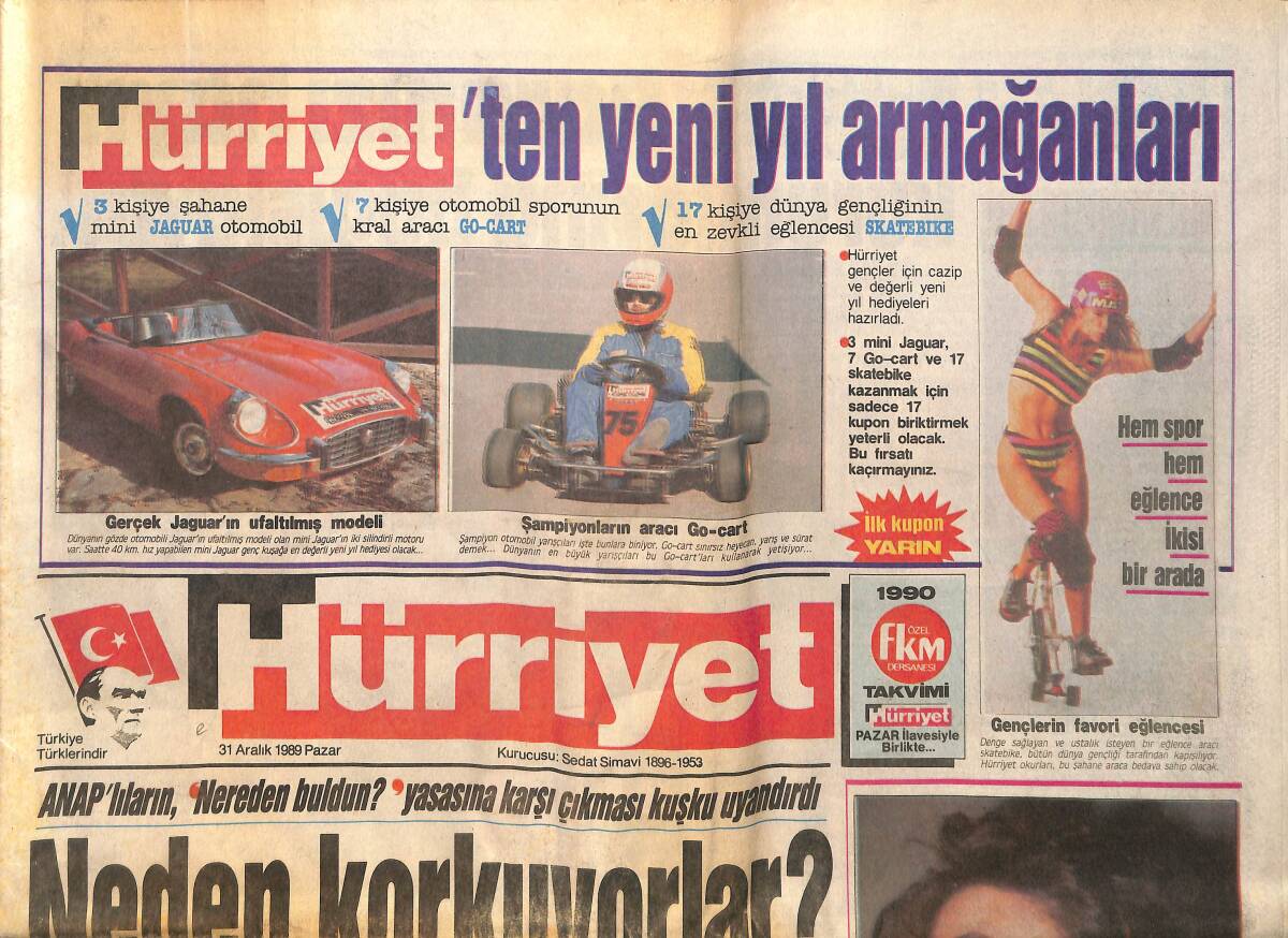 Hürriyet Gazetesi 31 Aralık 1989 - Zeki Müren Hastaneye Kaldırıldı - Gerçek Jaguar'ın Ufaltılmış Modeli GZ157855 - 1
