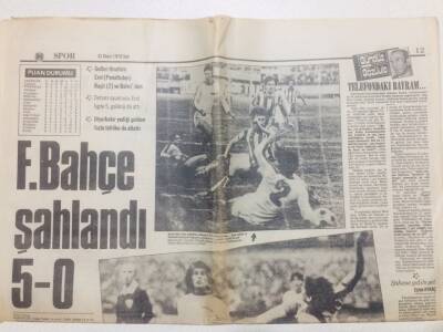 Hürriyet Gazetesi 31 Ekim 1978 - Necmettin Erbakan Hacca Gidiyor GZ53482 - 1