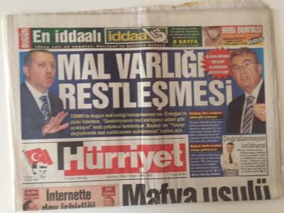 Hürriyet Gazetesi 31 Ocak 2006 - Erdoğan Ve Baykalın Mal Varlığı Restleşmesi GZ31381 - 1