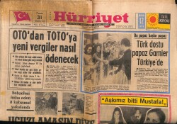 Hürriyet Gazetesi 31 Temmuz 1970 - Taşlık Gazinosu Dev Boy Zeki Müren Afişi - Prenses Margaretin Gözleri Kör Oluyor GZ117534 - 1