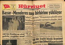 Hürriyet Gazetesi 5 Ekim 1960 - Bayar - Menderes Suçu Birbirine Yüklüyor GZ68718 - 1