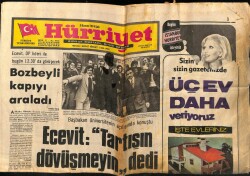 Hürriyet Gazetesi 5 Kasım 1974 - Bozbeyli Kapıyı Araladı GZ70404 - 1