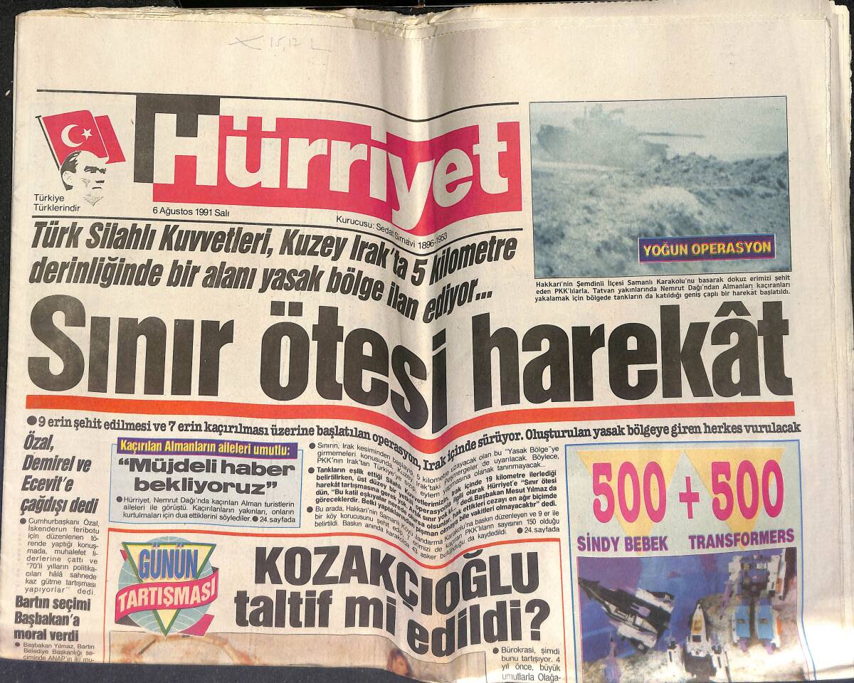 Hürriyet Gazetesi 6 Ağustos 1991 - Kozakçıoğlu Ailesi - İki Hülya Efkar Dağıttı - Tanju'nun Gol Sevinci GZ153334 - 1