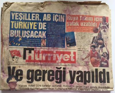 Hürriyet Gazetesi 6 Ağustos 2004 - Sosyetik Fişleme Emrini Veren Tuğgeneral Mehmet Kaya Varol Emekliye Ayrıldı Gereği Yapıldı GZ39130 - 1