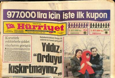 Hürriyet Gazetesi 6 Şubat 1977 - Demirel Boğaza Döşenecek Boru Hattının Temelini Attı GZ116201 - 1