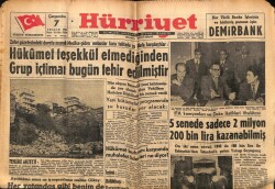 Hürriyet Gazetesi 7 Arlık 1955 - Hükümet Teşekkül Etmediğinden Gurup İçtimaı Tehir Edilmiştir GZ71162 - 1