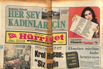Hürriyet Gazetesi 7 Kasım 1975 - Çakıl Müzikholü Yüce Ünümüz Zeki Müren Beyefendiye Mahşere Dek Minnettardır. Saygılarımızla GZ119209 - 1