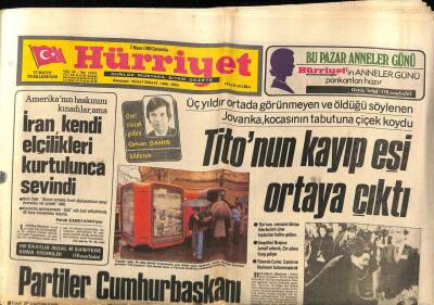Hürriyet Gazetesi 7 Mayıs 1980 - Gazino Afişi * Adnan Şenses - Filiz Akın - Nazan Şoray GZ69531 - 3
