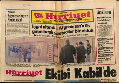 Hürriyet Gazetesi 7 Ocak 1980 - İşgal Altındaki Afganistana İlk Giren Batılı Gazeteciler Biz Olduk GZ80892 - 1