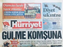 Hürriyet Gazetesi 7 Şubat 2000 - İranda Muhalifler Orduya Havanla Saldırdı GZ43316 - 2