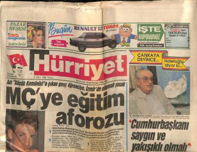 Hürriyet Gazetesi 8 Ekim 1989 - Yüzlerce Tekne , İstanbul Limanının Önünde Duvar Oluşturup Vapur Seferlerini Engelledi GZ76573 - 1