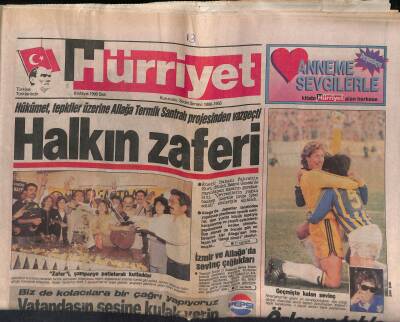 Hürriyet Gazetesi 8 Mayıs 1990 - Romanya Yine Kaynıyor - Hükümet , Tepkiler Üzerine Aliağa Termik Santralı Projesinden Vazgeçti GZ118477 - 1