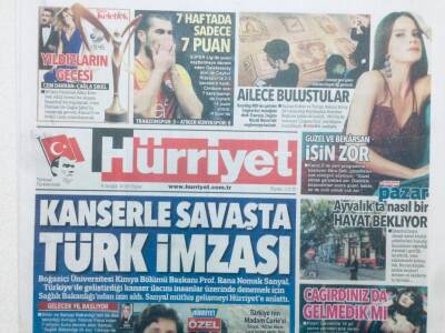 Hürriyet Gazetesi - 9 Aralık 2018 - Ajda Pekkan O Soruya Yanıt Yok, Bülent Ersoy Zeki Müreni Andı GZ46393 - 1