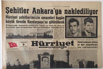 Hürriyet Gazetesi 9 Haziran 1960 - Hürriyet Şehitler Ankaraya Naklediliyor GZ13918 - 2