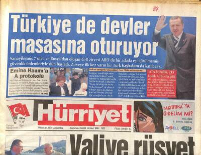Hürriyet Gazetesi 9 Haziran 2004 - Türkiye de Devler Masasına Oturuyor GZ97332 - 1