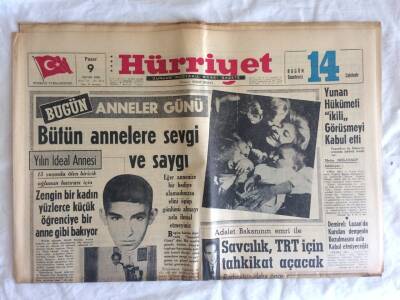 Hürriyet Gazetesi 9 Mayıs 1965 - Zennube , Coşkun Erdemle Bir Kebapçı Dükkanında Nişanlandı GZ73497 - 1