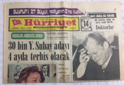 Hürriyet Gazetesi 9 Mayıs 1974 - 30 Bin yedek Subay Adayı 4 Ayda Terhis Olacak - GZ19868 - 1