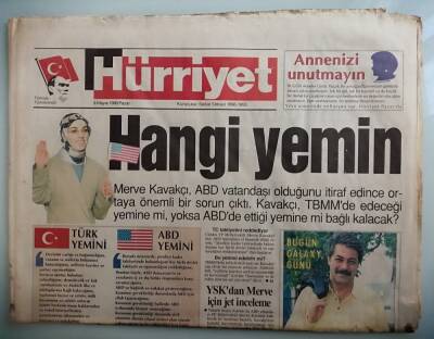 Hürriyet Gazetesi 9 Mayıs 1999 Sertaplı Albüm Salıya Çıkıyor -GZ14839 - 1