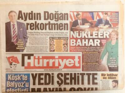 Hürriyet Gazetesi 9 Nisan 2010 - Nükleer Silah İndirimi Antlaşması Pragta İmzalandı GZ40088 - 1