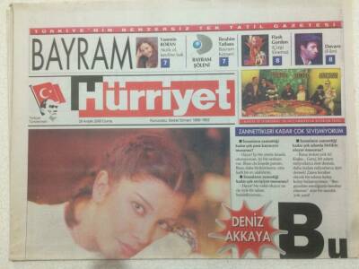 Hürriyet Gazetesi Bayram Eki 29 Aralık 2000 - Deniz Akkayadan Korkulur GZ52045 - 1