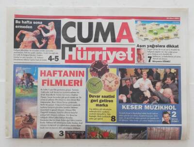 Hürriyet Gazetesi Cuma Eki 28 Mart 2008 - Hande Yener Studio Live da - GZ45896 - 2