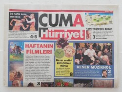 Hürriyet Gazetesi Cuma Eki 28 Mart 2008 - Hande Yener Studio Live da - GZ45896 - 1
