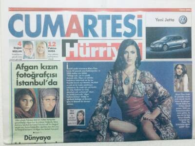 Hürriyet Gazetesi Cumartesi Eki - 1 Ekim 2005 - Yunanistan Gerçek Demokrasiyi AB İle Tanıdı GZ43457 - 1
