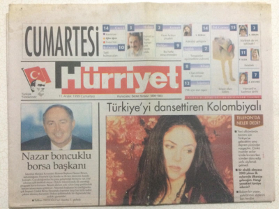 Hürriyet Gazetesi Cumartesi Eki 11 Aralık 1999 - Türkiyeyi Dans Ettiren Kolombiyalı Shakira GZ23908 - 1