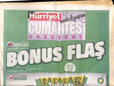 Hürriyet Gazetesi Cumartesi Eki 13 Ekim 2012 - Tuğçe Kazaz Hazretlerin Kitaplarını Okuyorum GZ119515 - 1