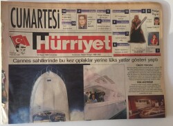 Hürriyet Gazetesi Cumartesi Eki 15 Mayıs 1999 - Cannes Sahillerinde Lüks Yatlar Gösteri Yaptı GZ13686 - 2