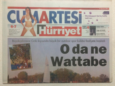 Hürriyet Gazetesi Cumartesi Eki 17 Ağustos 2002 - 16 Ünlü Türk Paris Metrosunda GZ23948 - 1