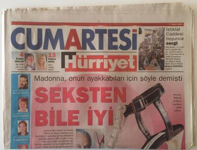 Hürriyet Gazetesi Cumartesi Eki 17 Mart 2007 - Gribin Gurubundan İsimsiz Bir Albüm GZ22275 - 1