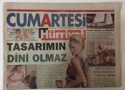 Hürriyet Gazetesi Cumartesi Eki 17 Şubat 2007 - Tasaramın Dini Olmaz Modacı Rabia Yalçın İle Röportaj GZ28305 - 1