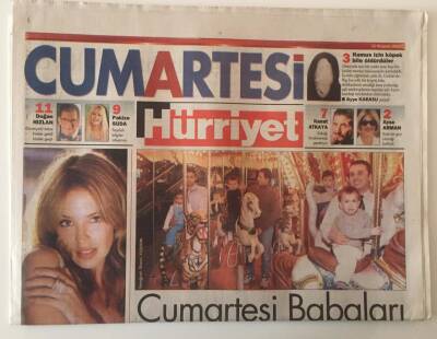 Hürriyet Gazetesi Cumartesi Eki 22 Kasım 2003 - Cumartesi Babaları , Lolipop Gibi Ayakkabılar GZ20170 - 1