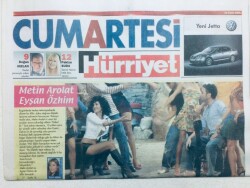 Hürriyet Gazetesi Cumartesi Eki 24 Eylül 2005 - Klip Arkası Röportaj GZ43367 - 1