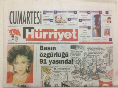 Hürriyet Gazetesi Cumartesi Eki 24 Temmuz 1999 - Basın Özgürlüğü 91 Yaşında GZ52052 - 1