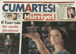 Hürriyet Gazetesi Cumartesi Eki 26 Ağustos 2006-Bollywood Antalyaya Geliyor GZ45594 - 2