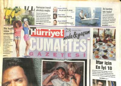 Hürriyet Gazetesi Cumartesi Eki 28 Temmuz 2012 - Fransız Öpücüğü, Otel İçin Sınır Ötesi Harekat GZ107555 - 1