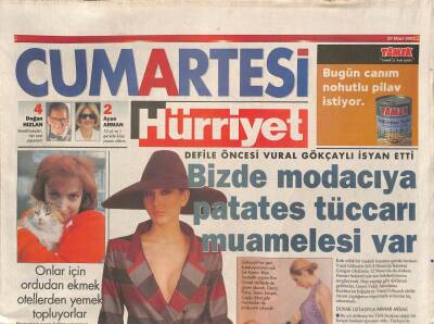 Hürriyet Gazetesi Cumartesi Eki 29 Mart 2003 - Defile Öncesi Vural Gökçaylı İsyan Etti GZ114099 - 1