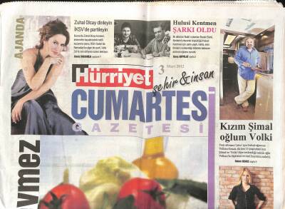 Hürriyet Gazetesi Cumartesi Eki 3 Mart 2012 - Hulusi Kentmen Şarkı Oldu - Zuhal Olcay Dinleyin İKSVde Partileyin GZ124638 - 1