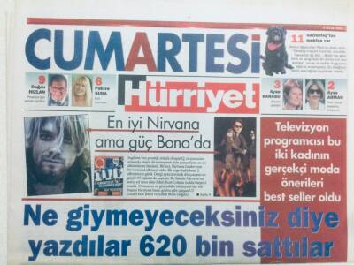 Hürriyet Gazetesi Cumartesi Eki 4 Ocak 2003 - En İyi Nirvana Ama Güç Bonoda GZ42023 - 1