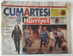 Hürriyet Gazetesi Cumartesi Eki - 8 Haziran 2002 - Sokak Çocukları İçin Oynuyorlar Speech Bubbles GZ43969 - 2