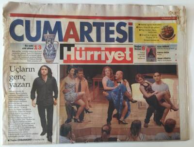 Hürriyet Gazetesi Cumartesi Eki - 8 Haziran 2002 - Sokak Çocukları İçin Oynuyorlar Speech Bubbles GZ43969 - 1