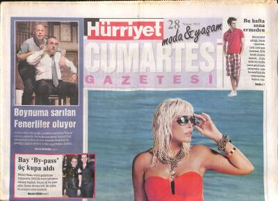 Hürriyet Gazetesi Cumartesi Moda & Yaşam Eki 28 Nisan 2012 - Ajda Pekkan İmzalı Mayolar Çıkardı GZ119539 - 1