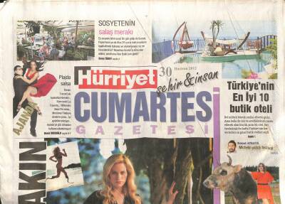 Hürriyet Gazetesi Cumartesi Şehir&İnsan Eki 30 Haziran 2012 - Yalından Vicdan Azabıyla Gelen Albüm GZ124949 - 1