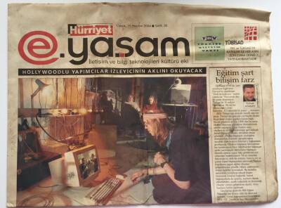 Hürriyet Gazetesi E Yaşam Eki 25 Haziran 2004 - Hollywoodlu Yapımcılar İzleyicinin Aklını Okuyacak GZ39128 - 1