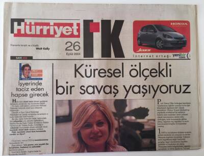 Hürriyet Gazetesi IK Eki 26 Eylül 2004 - Küresel Ölçekli Bir Savaş Yaşıyoruz GZ18702 - 1