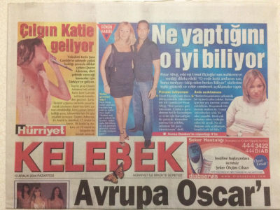 Hürriyet Gazetesi Kelebek 13 Aralık 2004 - Pınar Altuğda Eski Eşi Umut Elçioğluna Ne Yaptığını Biliyor GZ27013 - 1